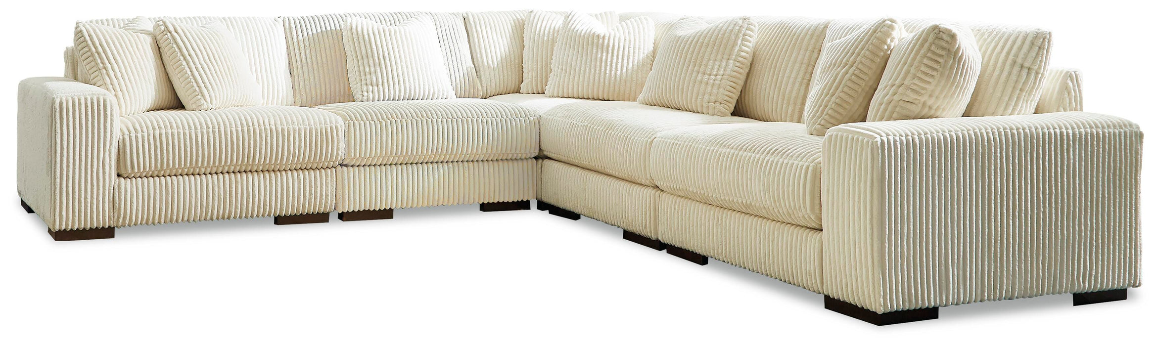 Lindyn Sectional - Pierce Furniture Gallery