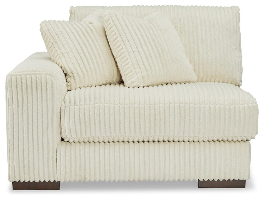 Lindyn Sectional - Pierce Furniture Gallery