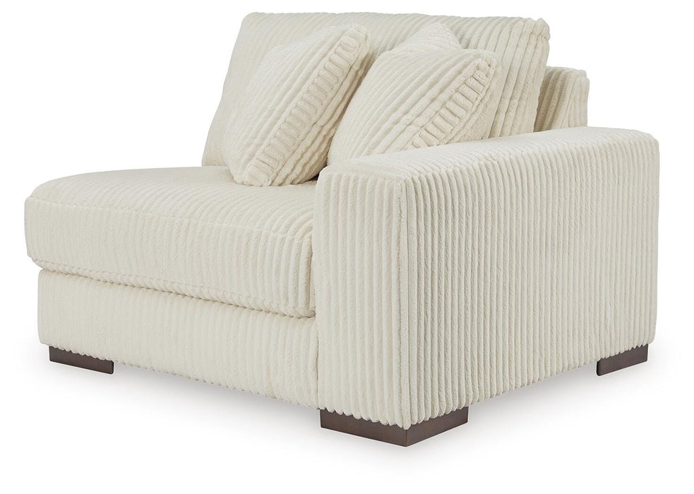 Lindyn Sectional - Pierce Furniture Gallery