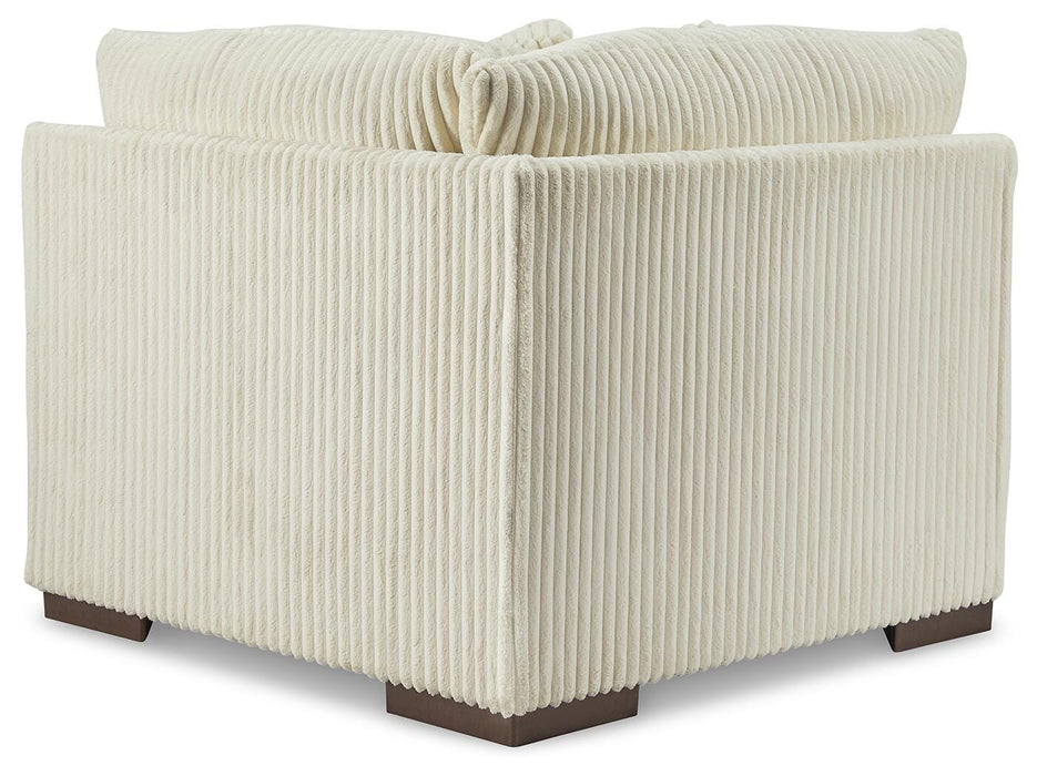 Lindyn Sectional - Pierce Furniture Gallery