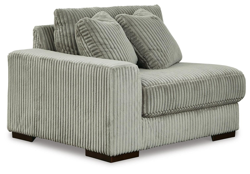 Lindyn Sectional Sofa - Pierce Furniture Gallery