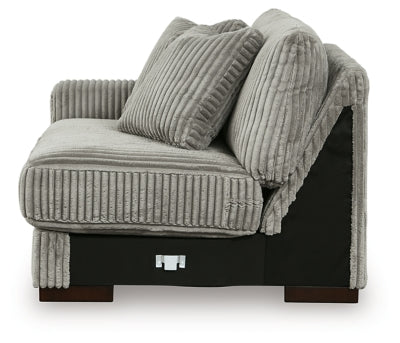 Lindyn Sectional with Chaise - Pierce Furniture Gallery