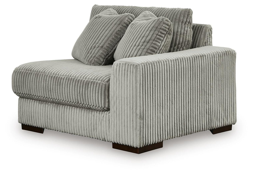 Lindyn Sectional Sofa - Pierce Furniture Gallery