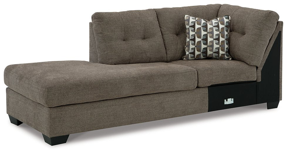Mahoney 2-Piece Sectional with Chaise