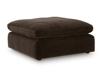 Maxton Heights Oversized Accent Ottoman - Pierce Furniture Gallery
