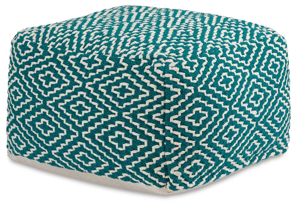 Brynnsen Pouf - Pierce Furniture Gallery