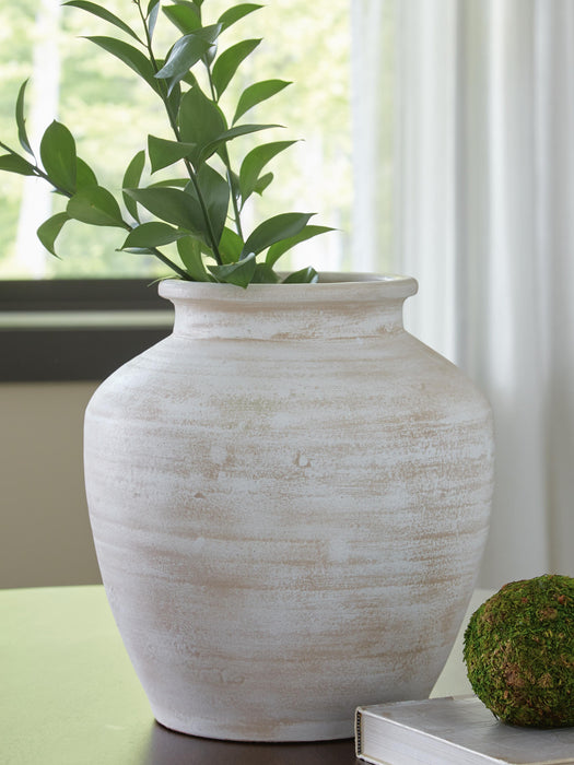 Meadie Vase - Pierce Furniture Gallery