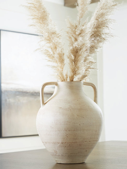 Justy Vase - Pierce Furniture Gallery