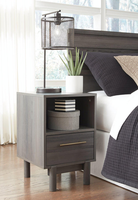 Brymont Nightstand