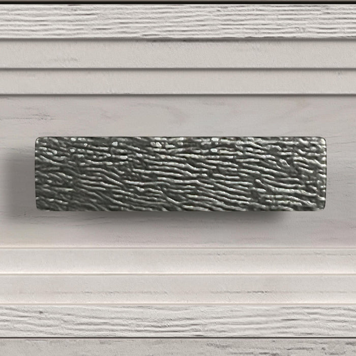 Avalanche Dresser and Mirror Set in Antique White - Pierce Furniture Gallery