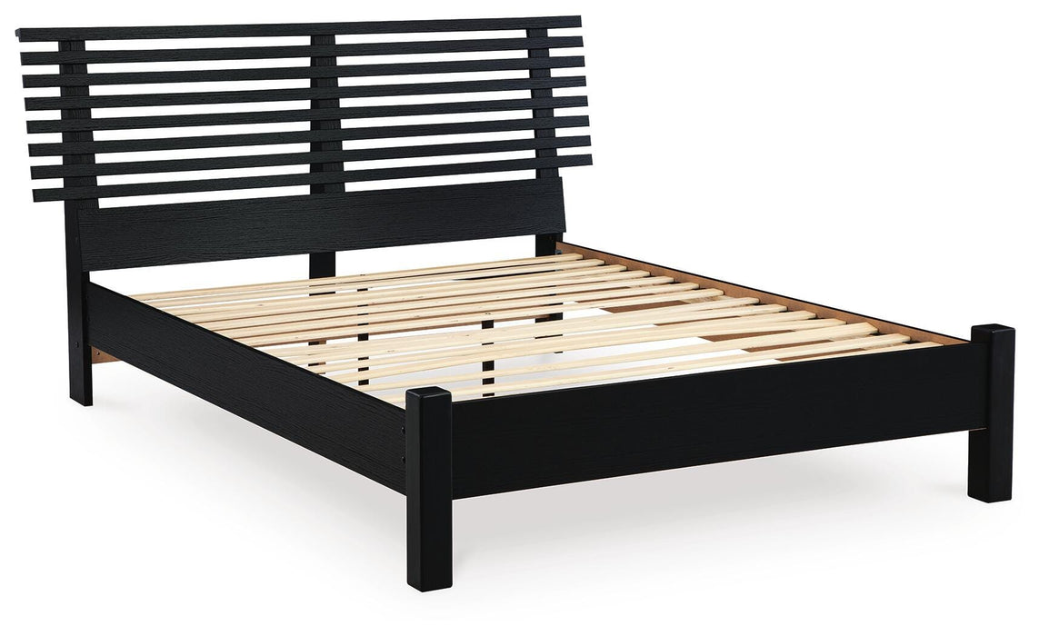 Danziar Queen Slat Bed - Pierce Furniture Gallery