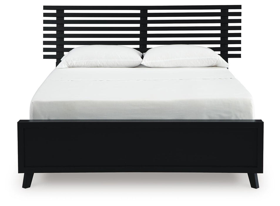 Danziar Queen Slat Bed - Pierce Furniture Gallery
