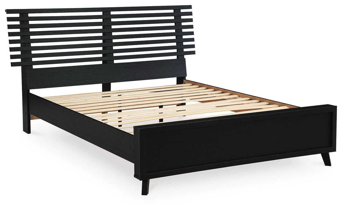 Danziar Queen Slat Bed - Pierce Furniture Gallery