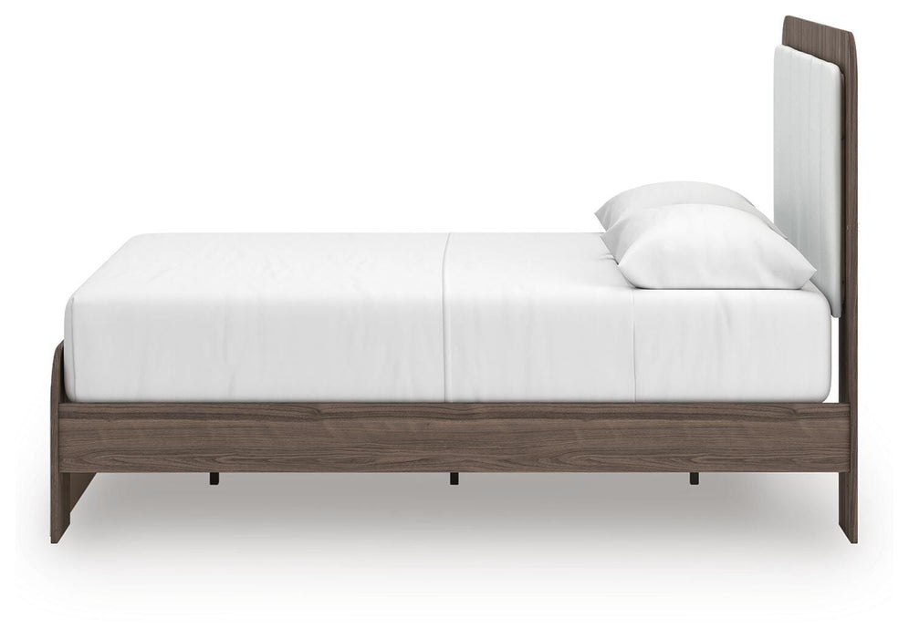 Kendanport Upholstered Bed - Pierce Furniture Gallery