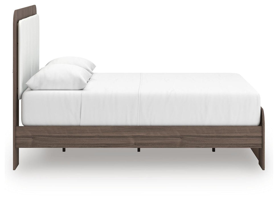 Kendanport Upholstered Bed - Pierce Furniture Gallery