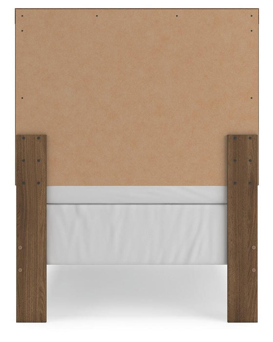 Broachmyn Bed - Pierce Furniture Gallery