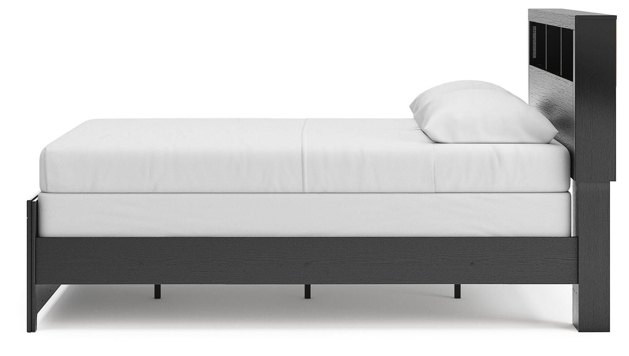 Broachmyn Bed - Pierce Furniture Gallery