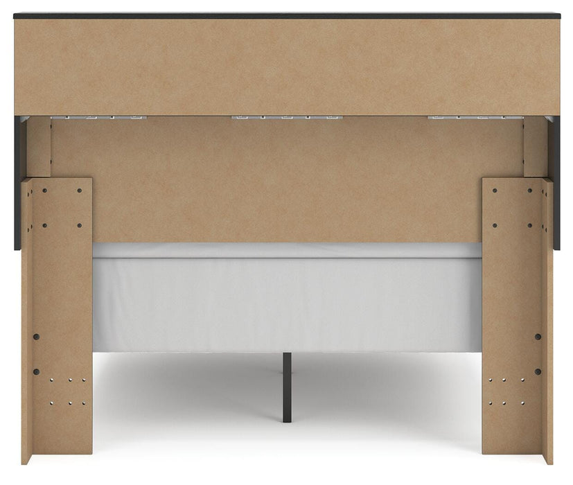 Broachmyn Bed - Pierce Furniture Gallery