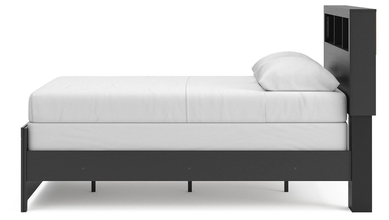 Broachmyn Bed - Pierce Furniture Gallery