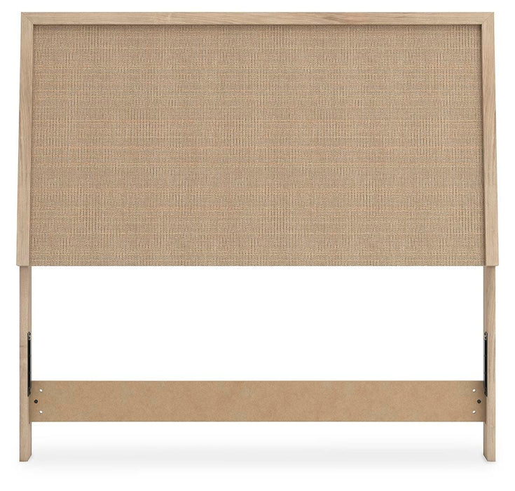 Cielden Bed - Pierce Furniture Gallery