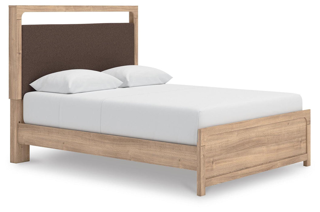 Kinlanni Upholstered Bed - Pierce Furniture Gallery