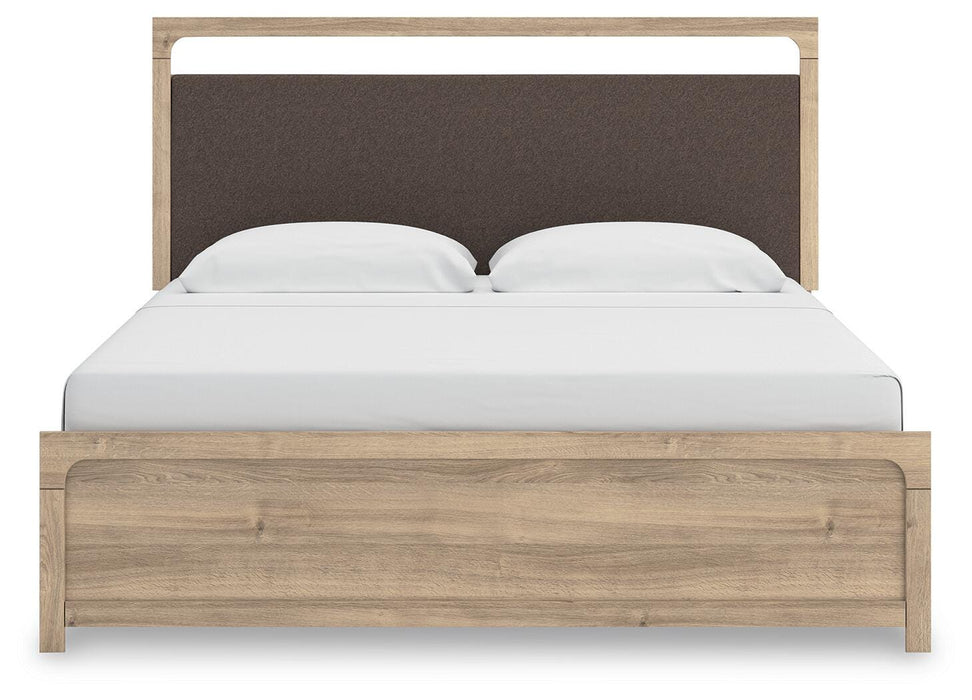 Kinlanni Upholstered Bed - Pierce Furniture Gallery