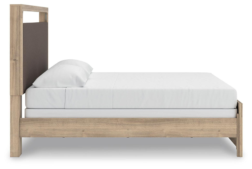Kinlanni Upholstered Bed - Pierce Furniture Gallery