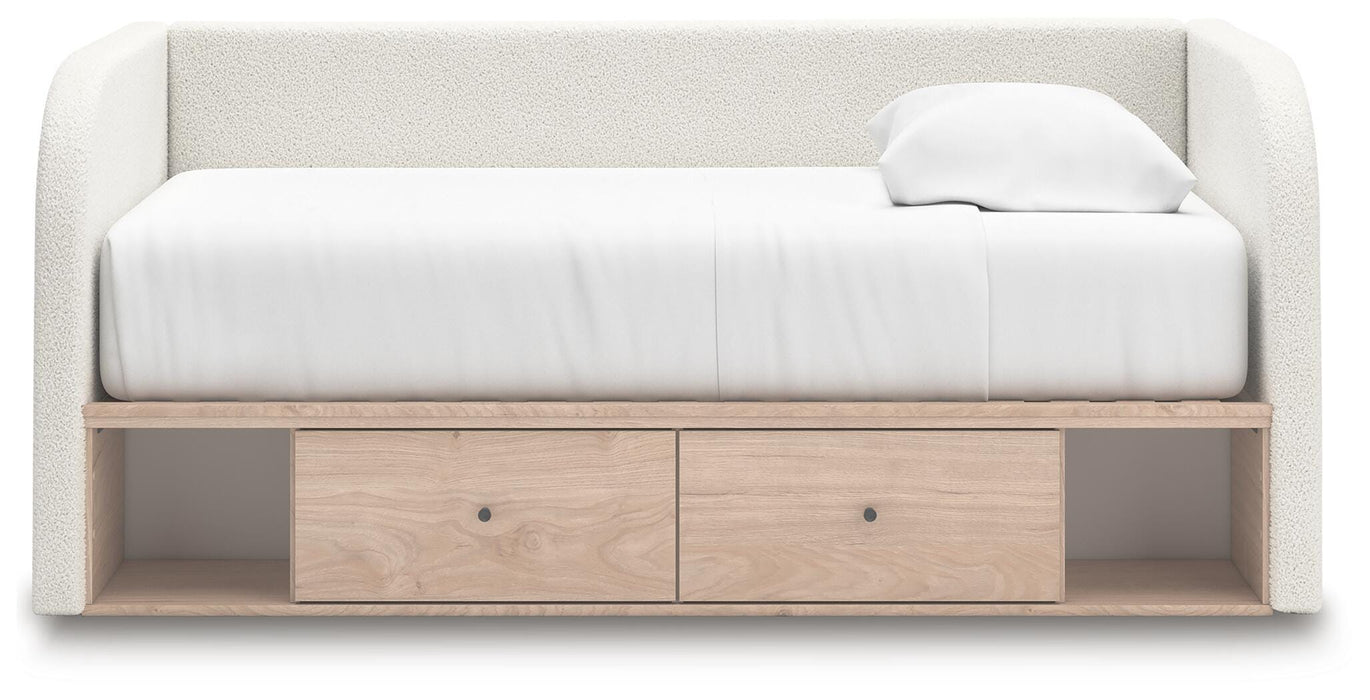 Arloster Upholstered Bed - Pierce Furniture Gallery
