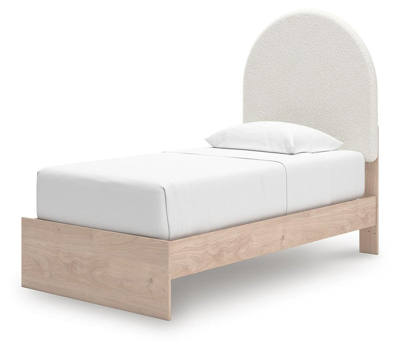 Arloster Upholstered Bed - Pierce Furniture Gallery
