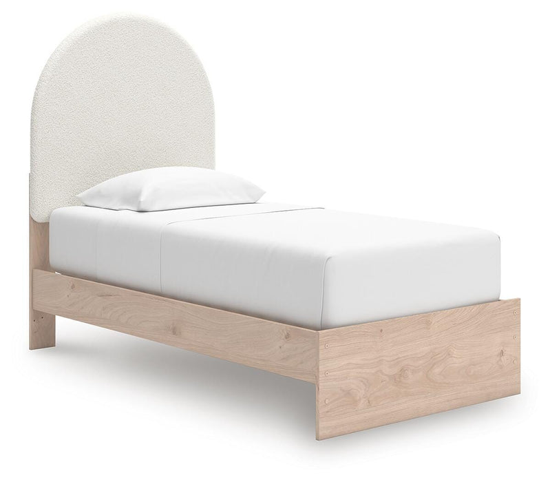 Arloster Upholstered Bed - Pierce Furniture Gallery