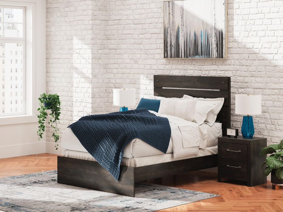 Hollivern Bedroom Set - Pierce Furniture Gallery