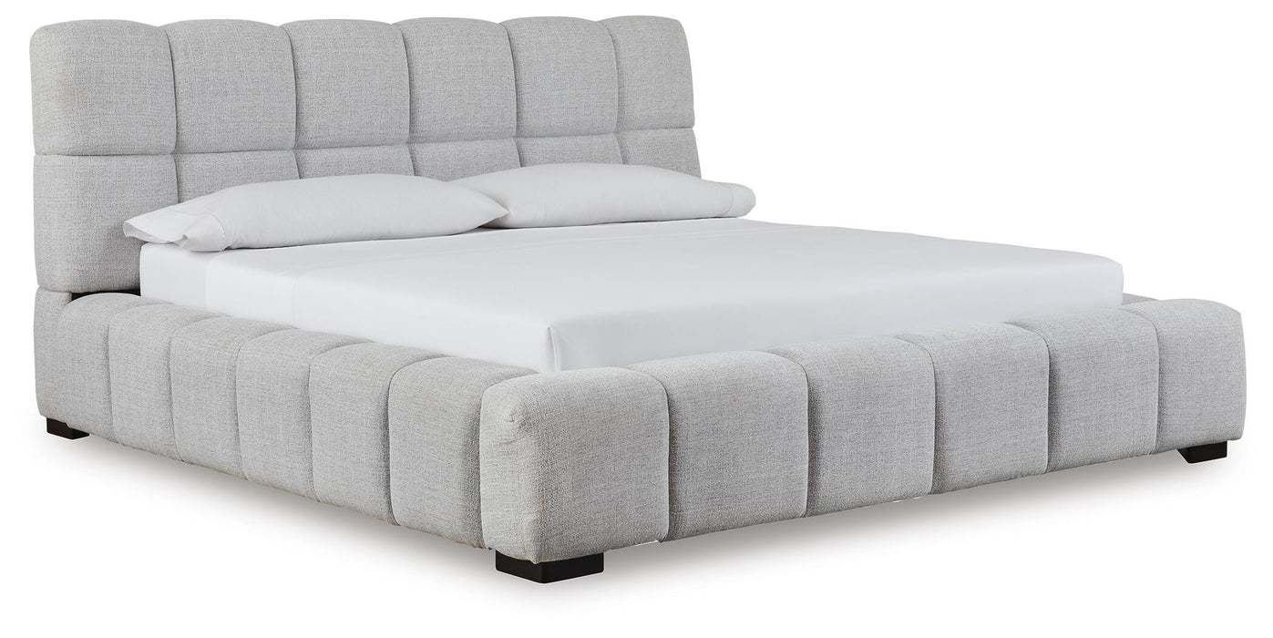 Grendusk Upholstered Bed - Pierce Furniture Gallery