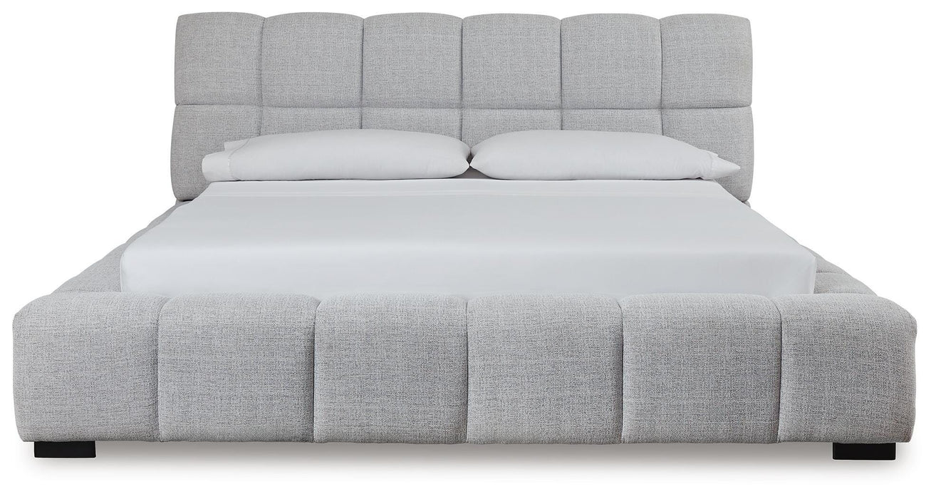 Grendusk Upholstered Bed - Pierce Furniture Gallery