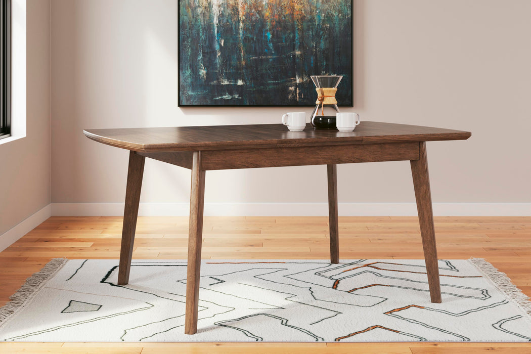 Lyncott Dining Room Set - Pierce Furniture Gallery