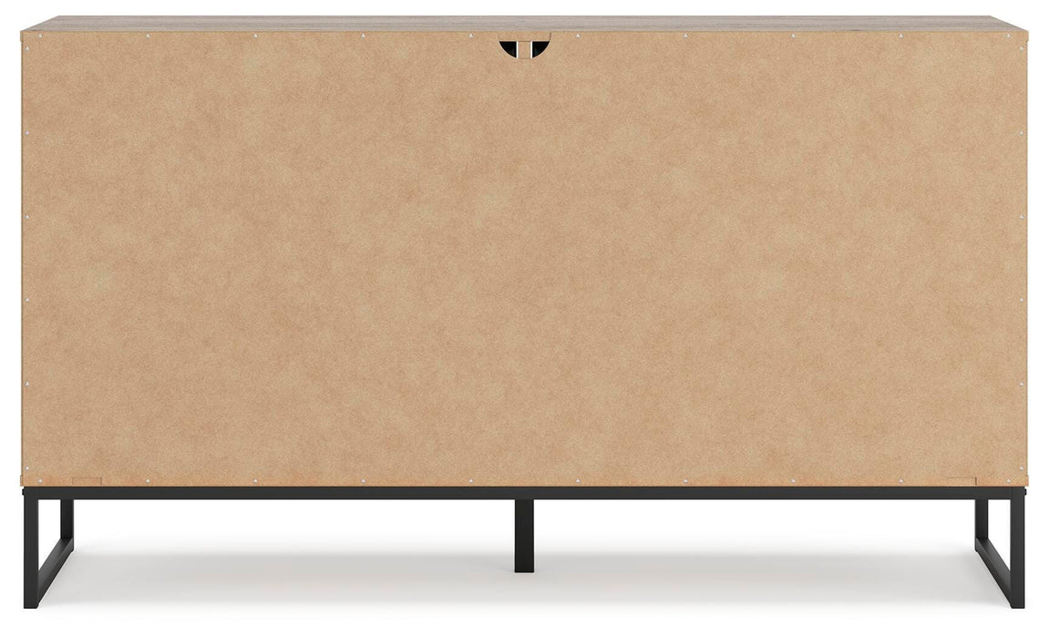 Deanlow Bedroom Package - Pierce Furniture Gallery