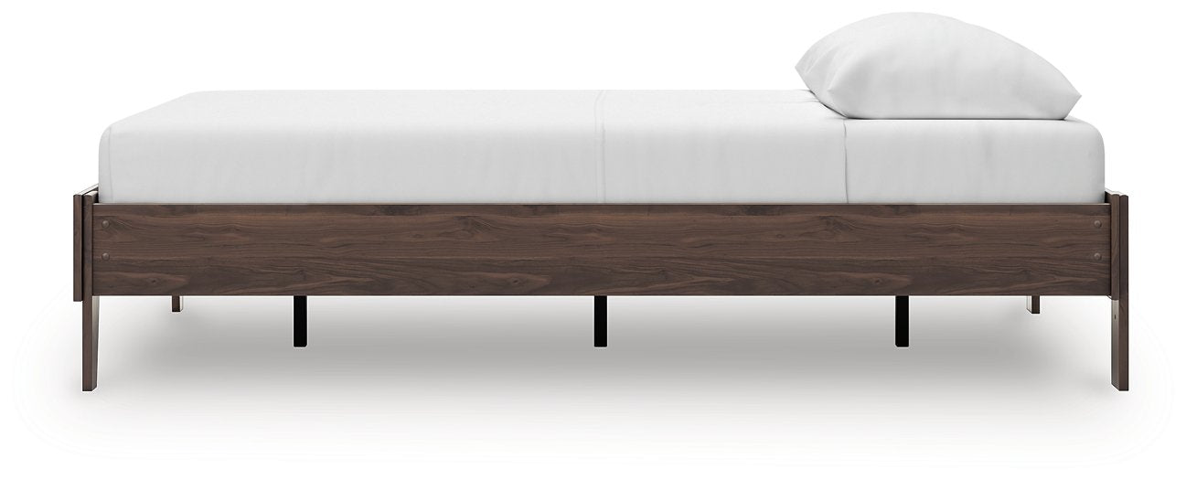 Calverson Bed - Pierce Furniture Gallery