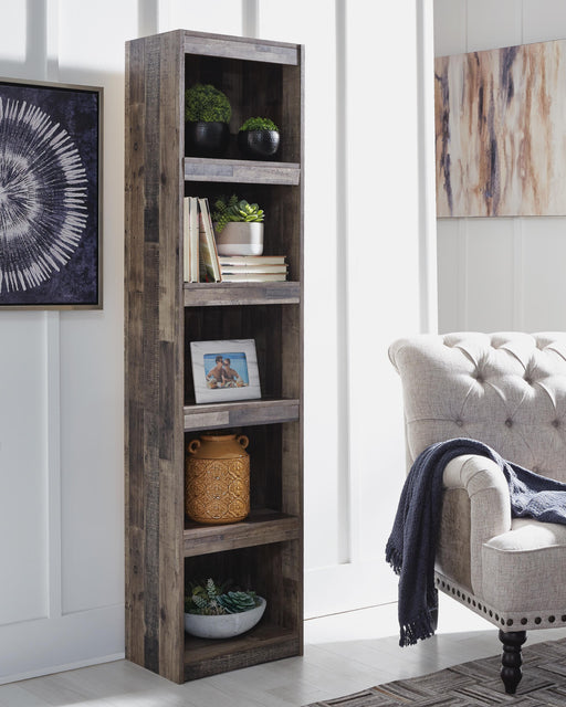 Derekson Pier - Pierce Furniture Gallery
