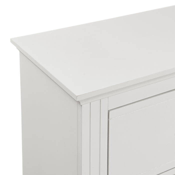 Kona 5-Drawer Chest in White - Pierce Furniture Gallery