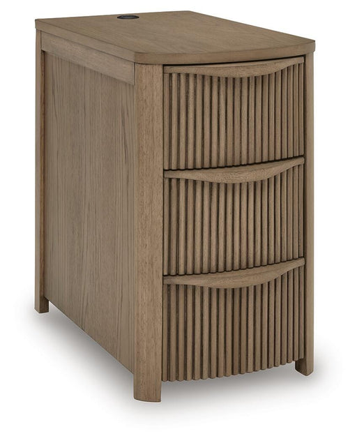 Camdill Chairside End Table - Pierce Furniture Gallery