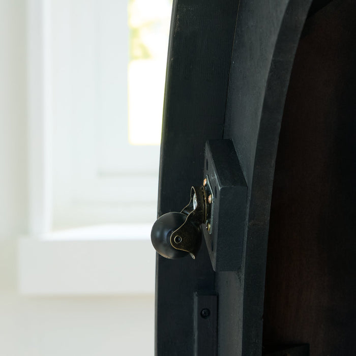 Grayman Coffee Table - Pierce Furniture Gallery