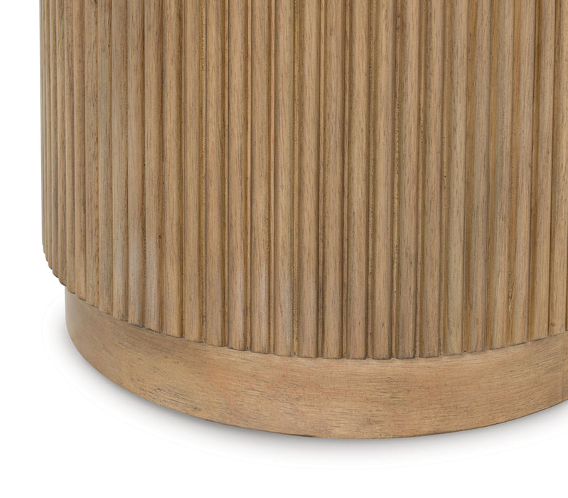 Camdill End Table - Pierce Furniture Gallery