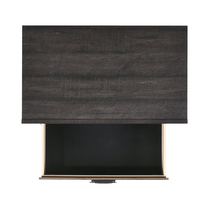 Harlington Bedroom Set with 2 Nightstands